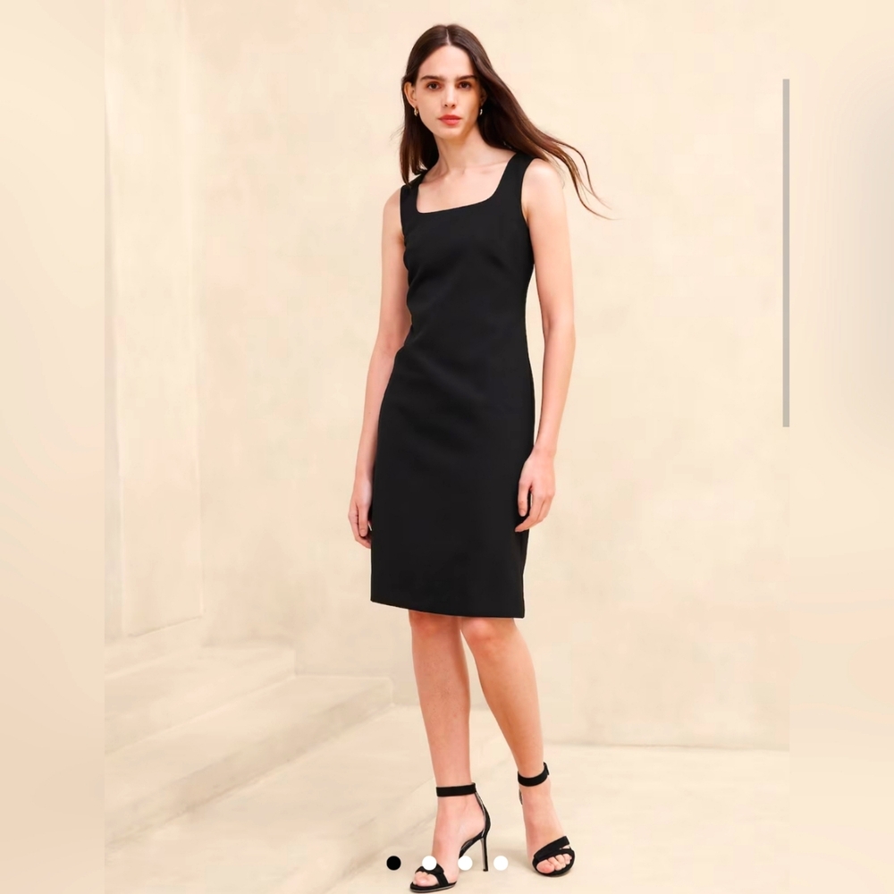 Classic sleeveless sheath dress